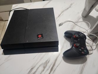 PS4 Three Controllers One Wired One Custom