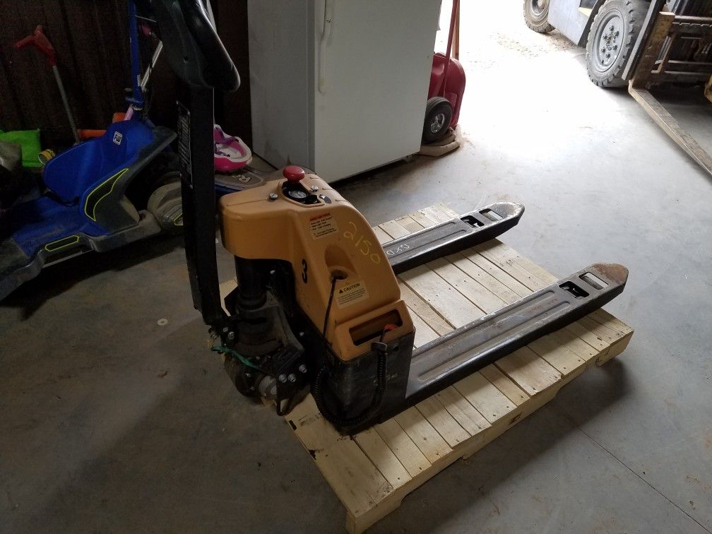 Pallet jack electric, big Joe e30 for Sale in Phoenix, AZ OfferUp