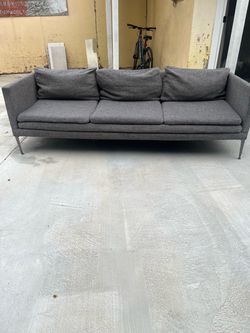 Article Couch