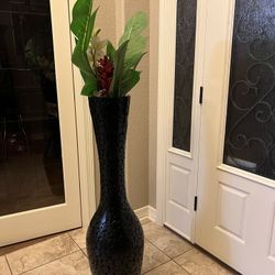 Z Gallerie Flower Vase 45’ Inch BLACK