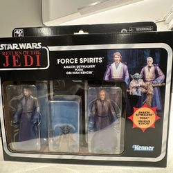 Star Wars Figurine Collectibles (Anakin Skywalker ,Yoda Obi-Wan ,Kenobi)