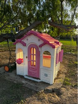 Kids Pink Playhouse