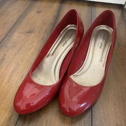 Confort Plus Red Heels Size 7.5