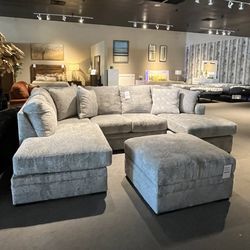 Light Grey 2pc Chaise Sectional