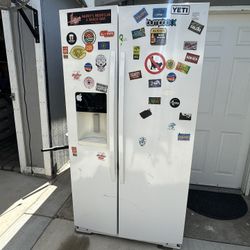 Refrigerator 