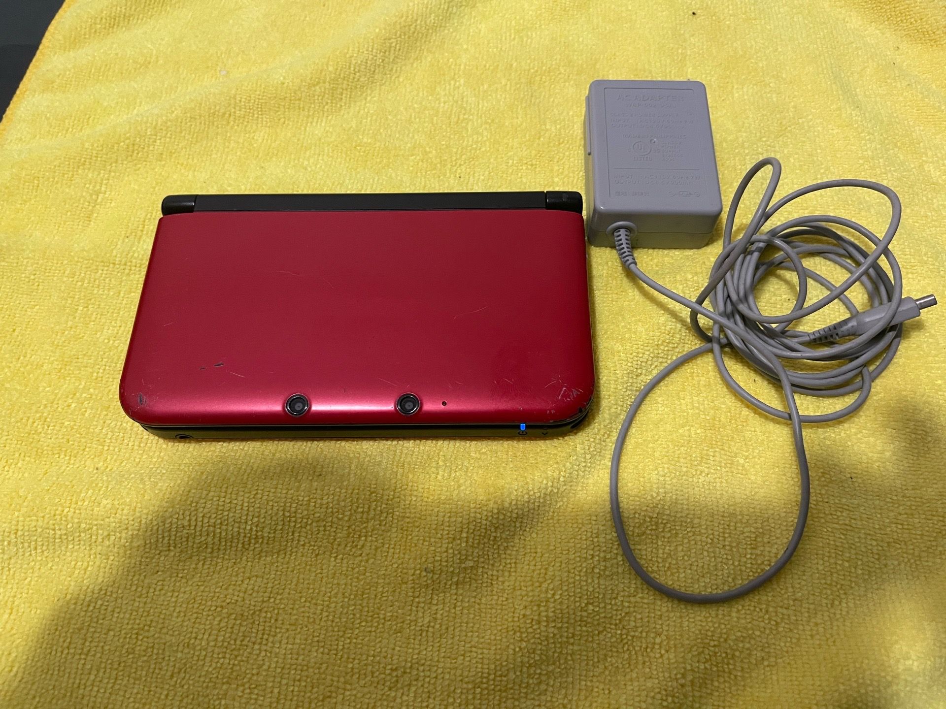 Nintendo 3ds xl loaded with lots of games!! Mario Zelda pokemon
