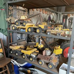 Papas Treasures-Tonka Trucks, Collectibles, Antiques