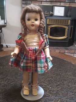 1930s compisition doll very nice