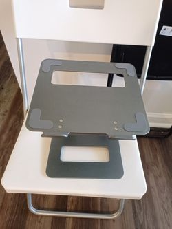 laptop stand