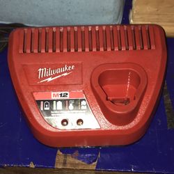M12 Milwaukee Charger 