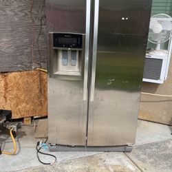 Kenmore Refrigerator 