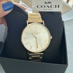 Genuine Coach Perry Signature Gold Ladies Watch (New With Tags) 