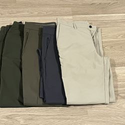 men's pants 👖 size 32   poly fabric 