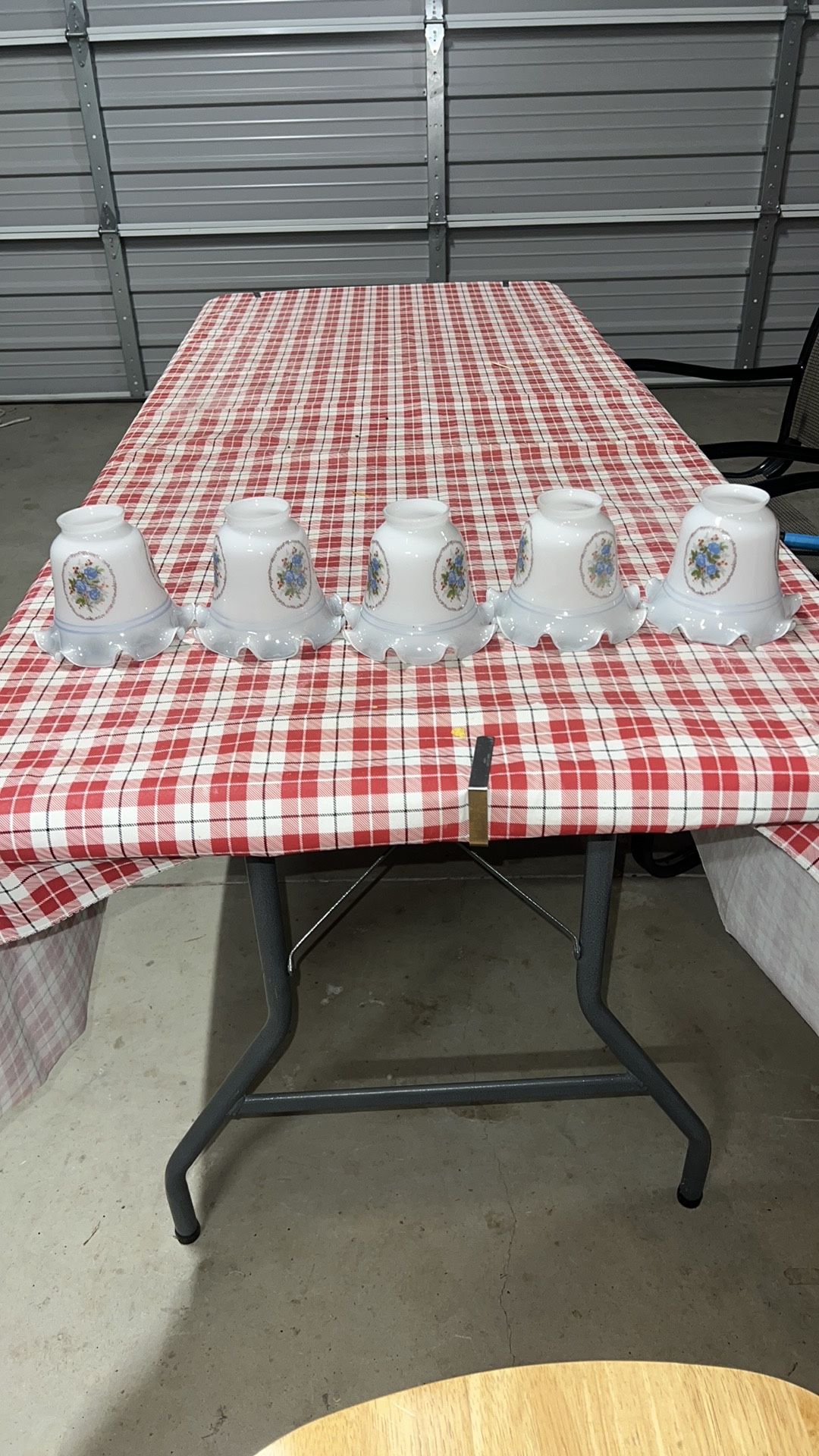 5" Vintage shades Ruffled Colonial blue floral Glass Ceiling Fan Lamp light. Set of 5. No chips but 2 of them have faded flowers see pics