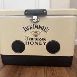 Jack Daniels Cooler With Blue Tooth Speakers-NEW