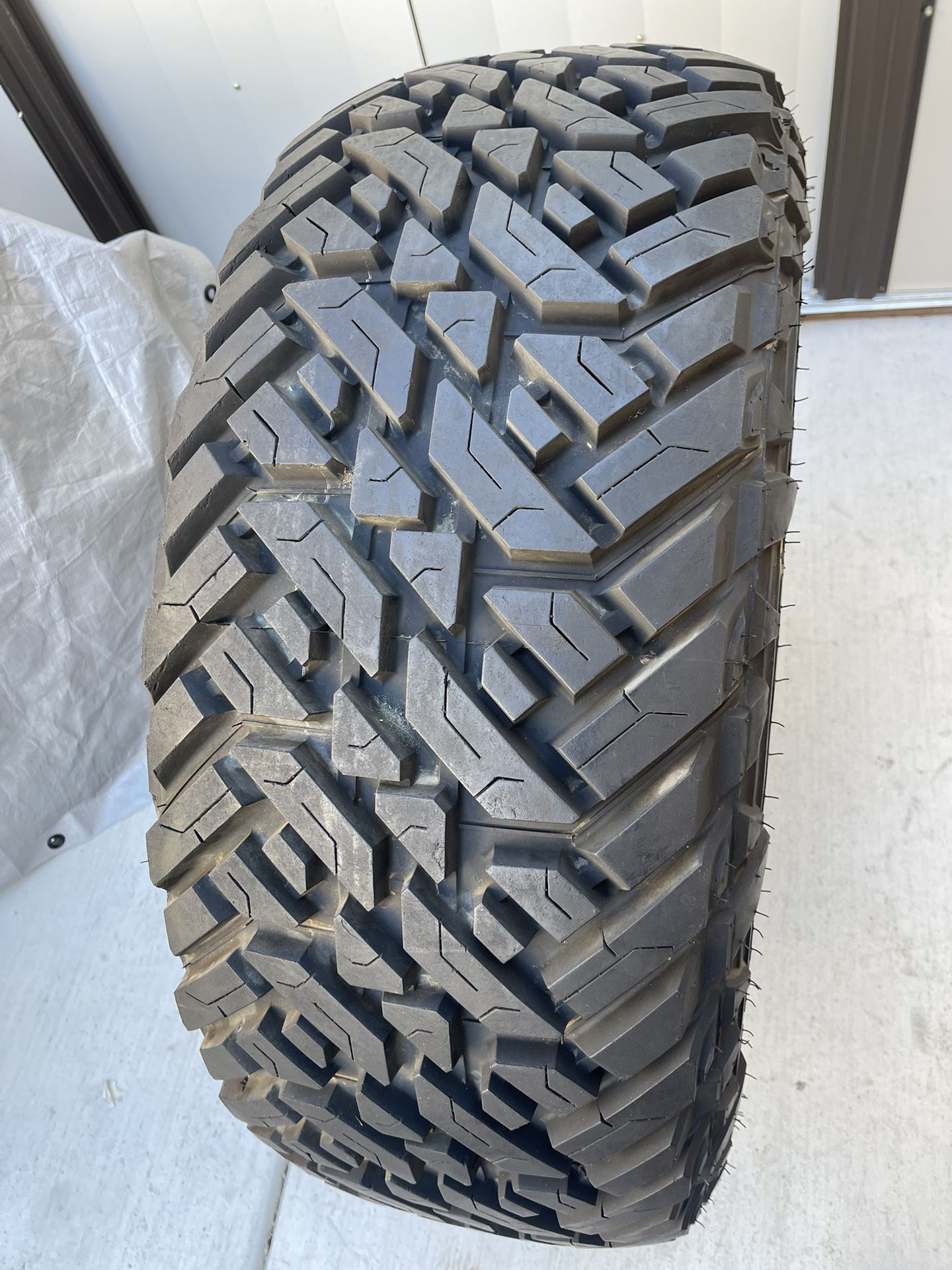 LT37-13.5-R17” Fuel Gripper Mud Terrain Tire