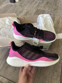 Brand New Black & Pink Fluid flow Adidas Women’s Gym Shoes