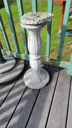 FREE - Beautiful Concrete Bird Bath Stand