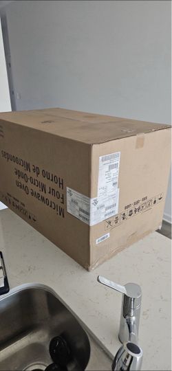 Microwave Oven in Original Box