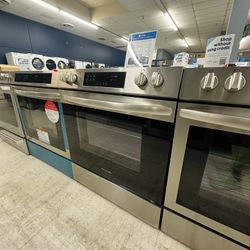 FRIGIDAIRE 30” FRONT CONTROL ELECTRIC RANGE‼️