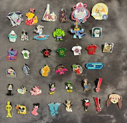 Disney Diamondback pin lot of 40
