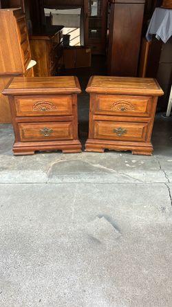 VINTAGE NIGHTSTANDS