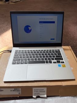 🔵 Samsung Galaxy Book Go 5G 14" Silver Windows 11 Home Snapdragon w/Charger Box – No WiFi Needed!