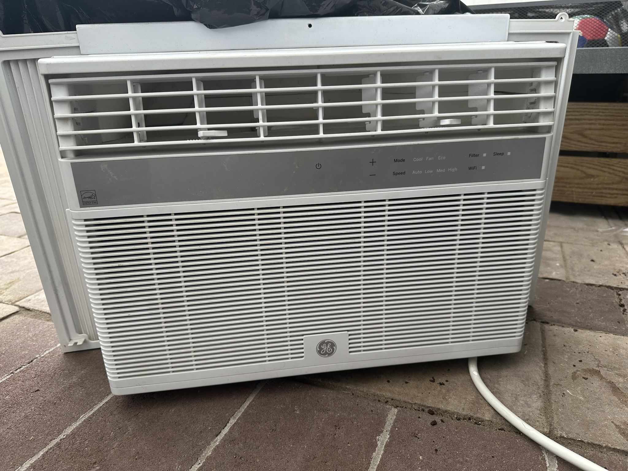 10000 BTU GE Window AC With Remote