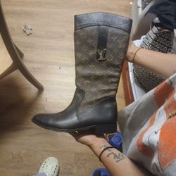 Louis Vaton Boots