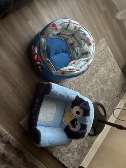 A Spider-Man and a blue clue Kids chair two of them for 25