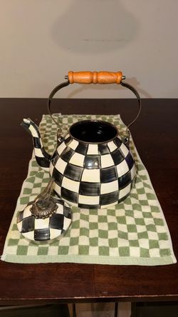 Mackenzie-Childs 3 Qt kettle