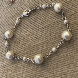 Natural Freshwater Pearl Bracelet