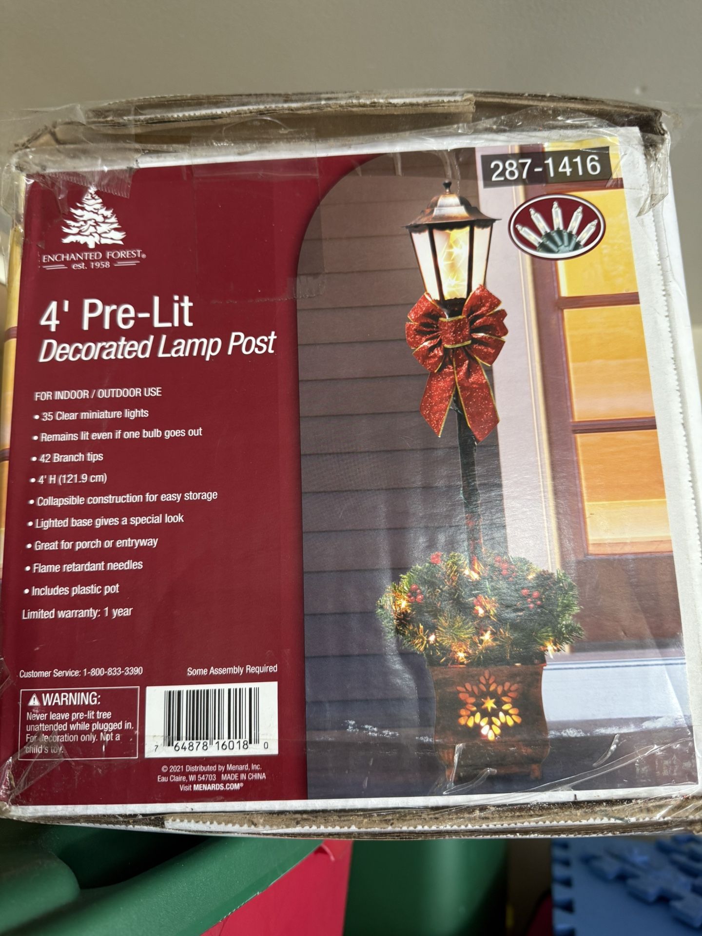 Xmas Lighted Lamp Post
