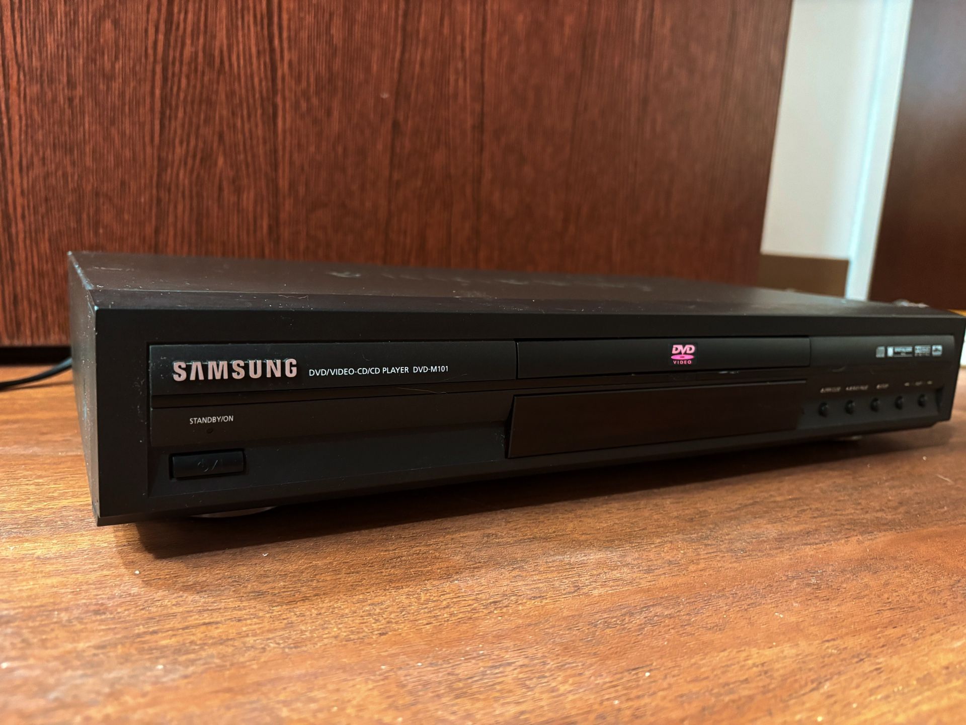 Samsung DVD Player M101