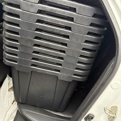 27 Gallon Storage Bin