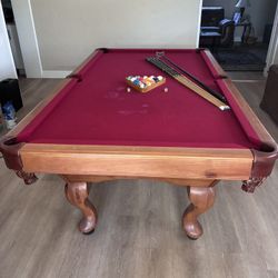 🎱 8ft Wilson Pool Table – $499.00 or best offer