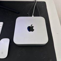 Mac Mini M2