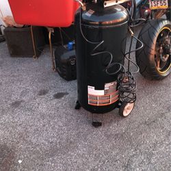 Air Compressor 20 Gallon 