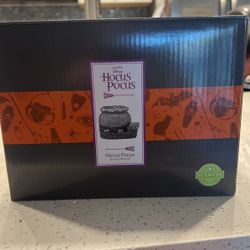 2022 Disney Hocus Pocus Scentsy Warmer- New In Box