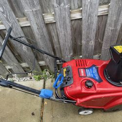 Toro 621 QZR Snowblower 