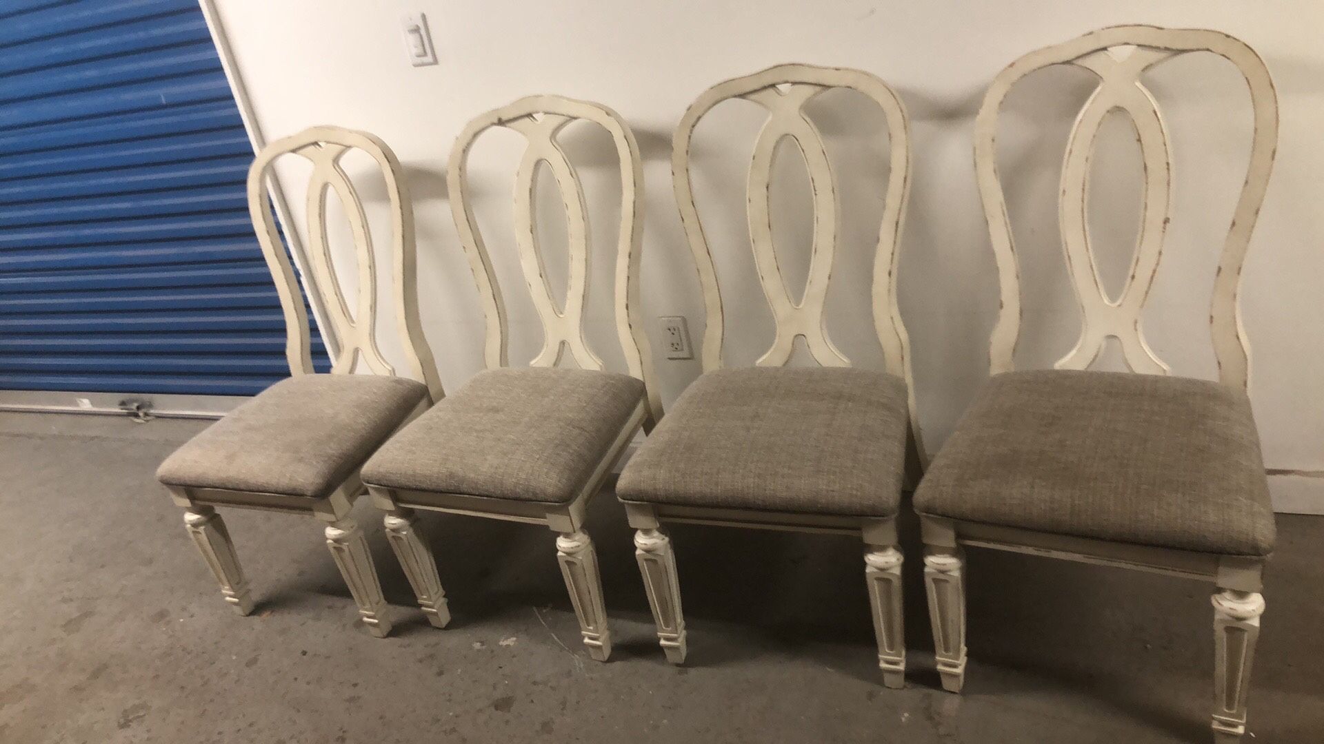 4 Dining Table Chairs