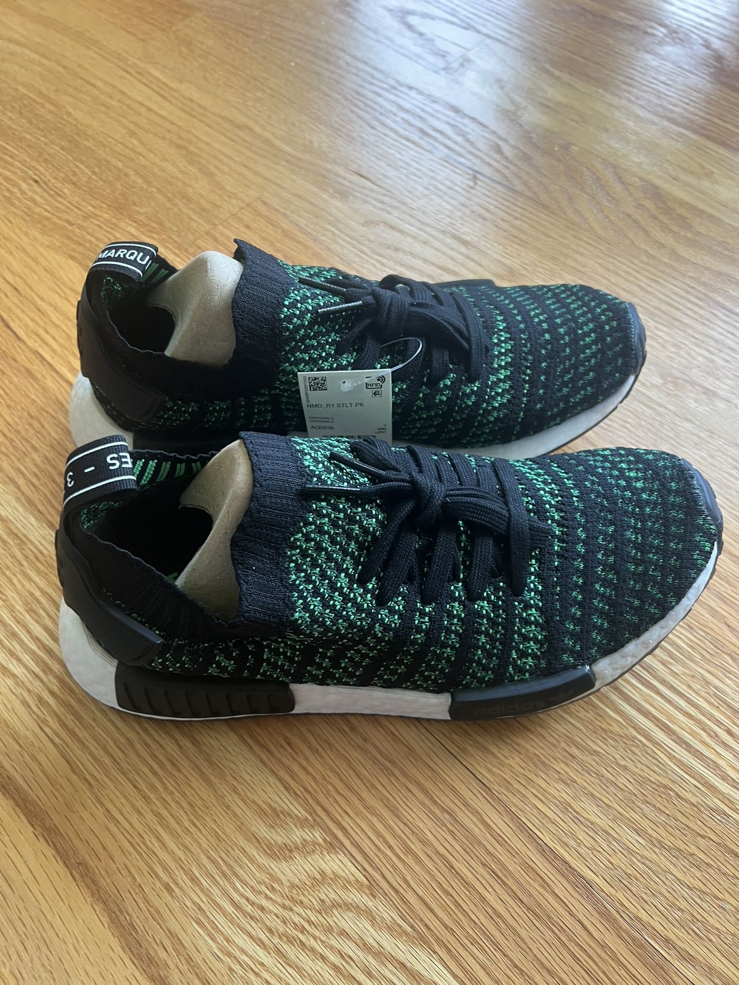 New Adidas NMD R1 STLT PK Primeknit Noble Green Men's Shoes AQ0936