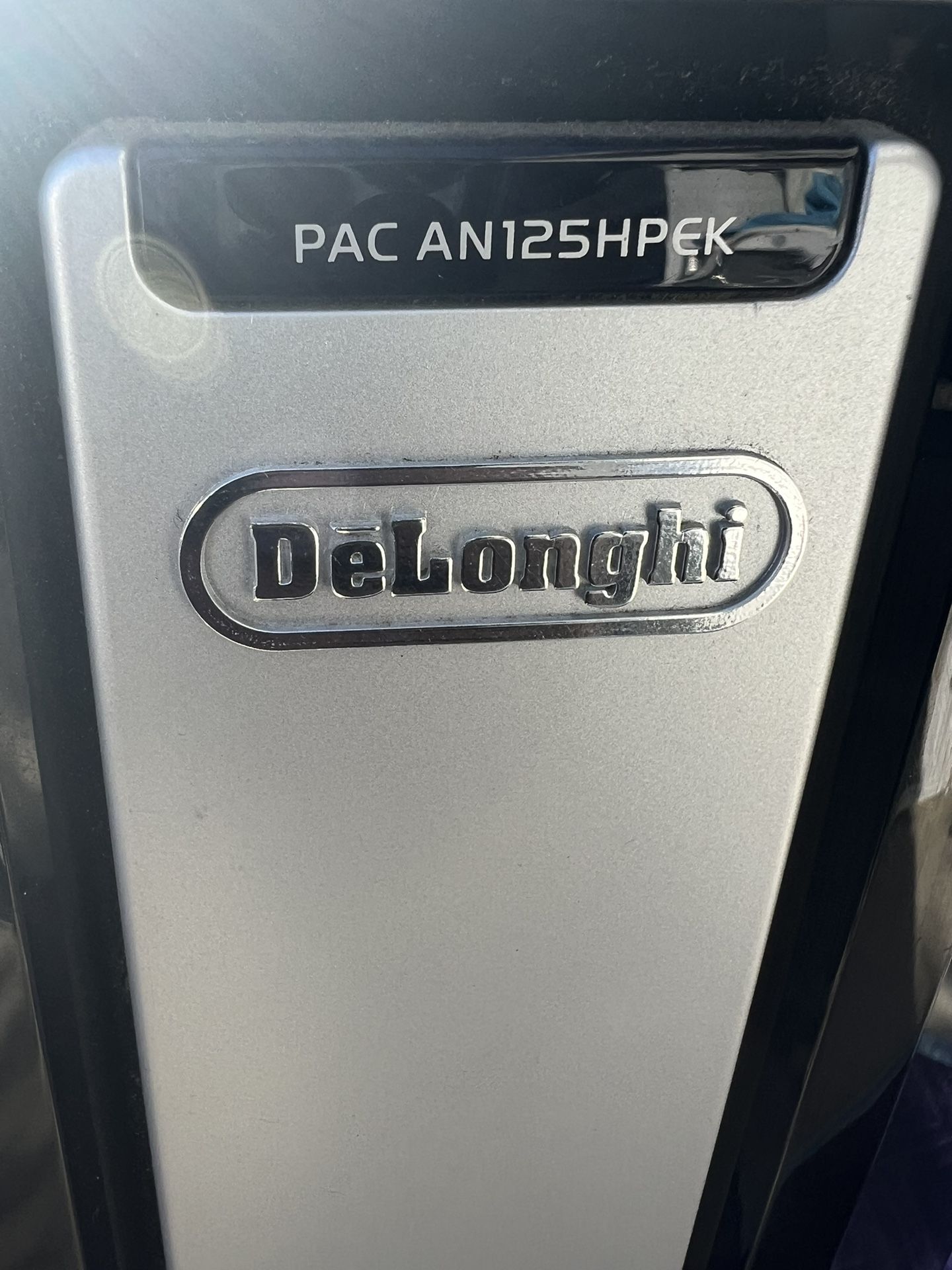 Delonghi Window Air Conditioner 