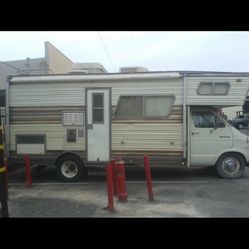 Clean title 1975 Monarch RV