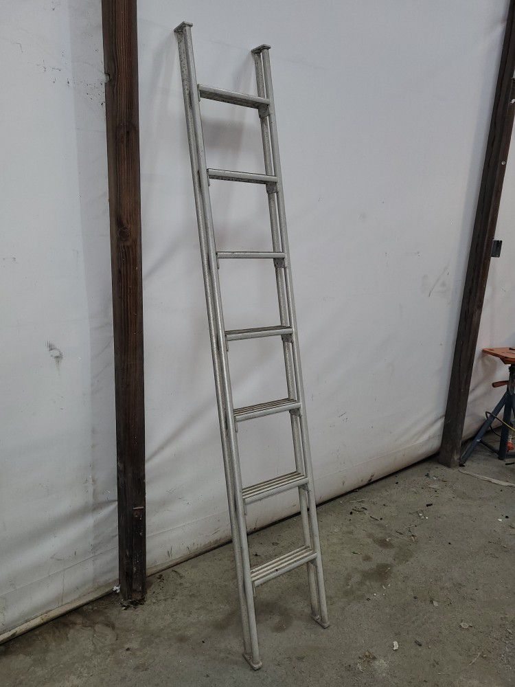 88 inch aluminum flybridge ladder