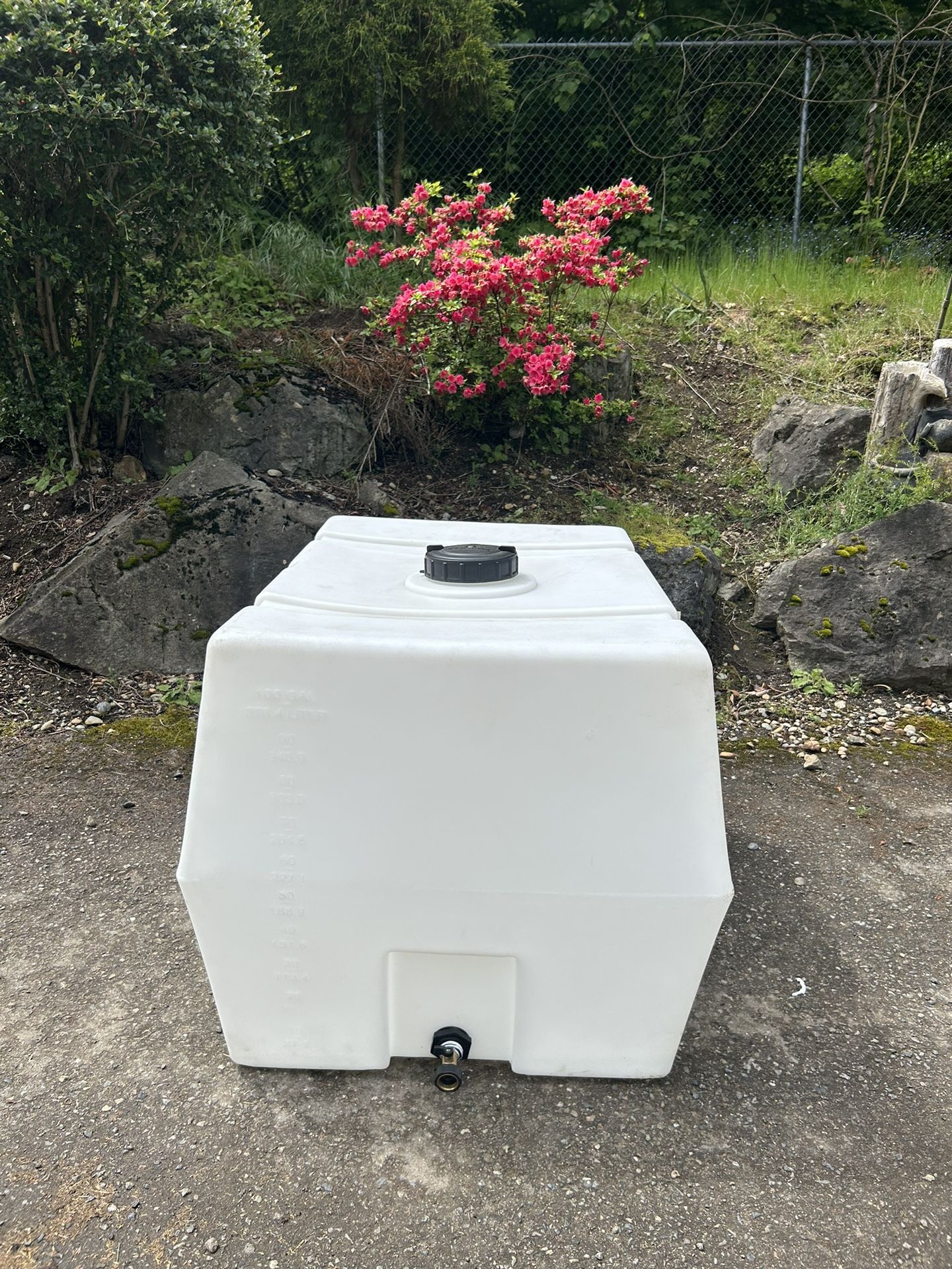100 Gallon Water Tank