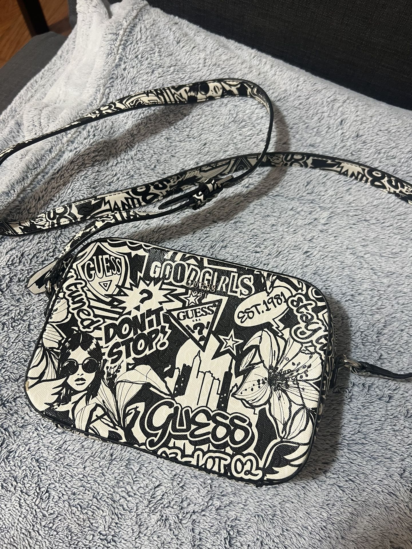 Guess Crossbody Bag