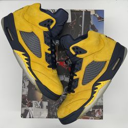 Jordan 5 Michigan