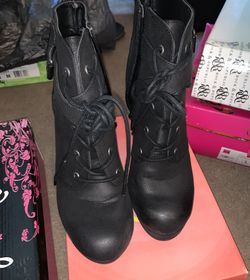 Women’s boots