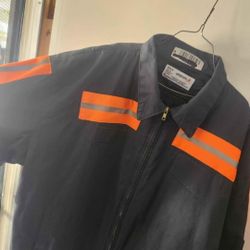 LIKE NEW DARK GRAY INDUSTRIAL JACKET LINED WITH SAFETY STRIPES AND REFLECTORS SIZE 2XLR